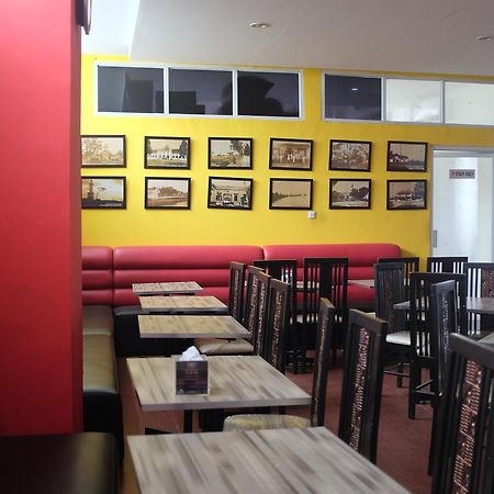 Reddoorz Plus Near Senen Джакарта Экстерьер фото