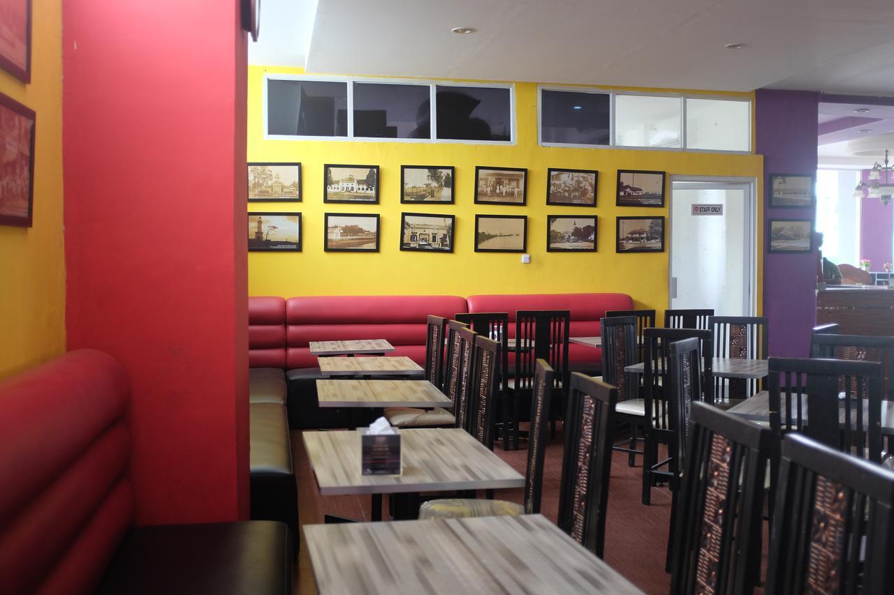 Reddoorz Plus Near Senen Джакарта Экстерьер фото