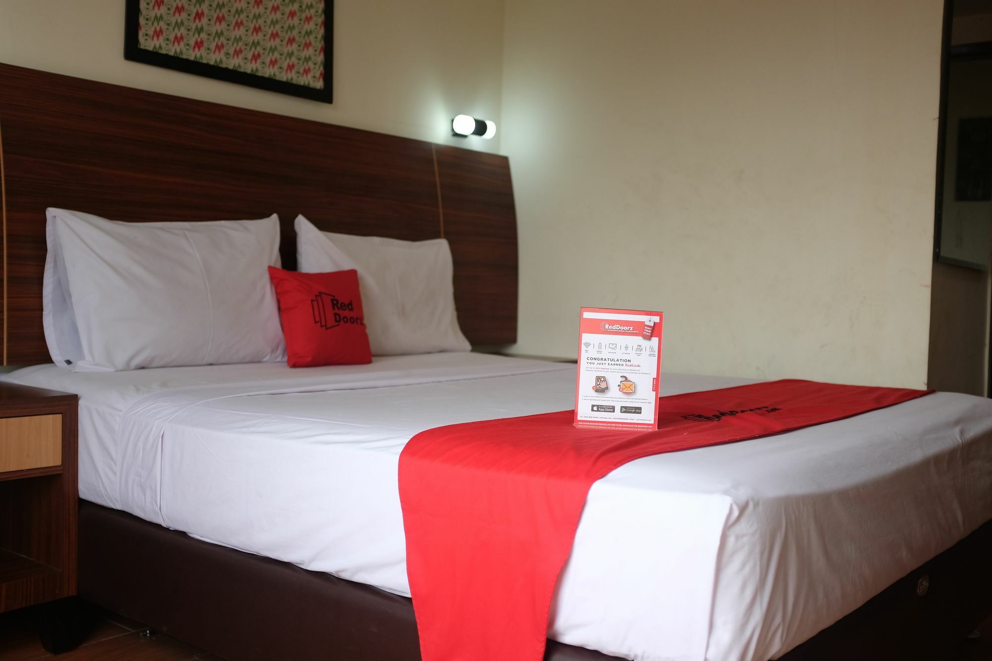 Reddoorz Plus Near Senen Джакарта Экстерьер фото